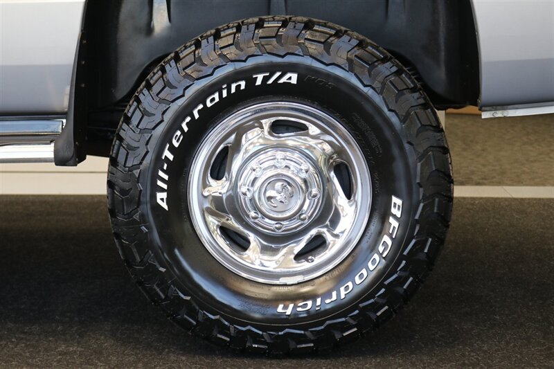 1998 Dodge Ram 2500 Laramie SLT 1-OWNER* SHORT BED* ALL SERVICE RECORDS SINCE NEW W/ ORIGINAL WINDOW STICKER* NEW 33 " BFG KO3 10-PLYS* NEVER HAD 5TH WHEEL OR GOOSE NECK* COOLANT & AC SERVICE* NEW STEERING BOX - Photo 21 - Portland, OR 97230