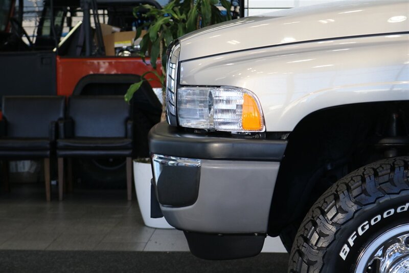 1998 Dodge Ram 2500 Laramie SLT 1-OWNER* SHORT BED* ALL SERVICE RECORDS SINCE NEW W/ ORIGINAL WINDOW STICKER* NEW 33 " BFG KO3 10-PLYS* NEVER HAD 5TH WHEEL OR GOOSE NECK* COOLANT & AC SERVICE* NEW STEERING BOX - Photo 46 - Portland, OR 97230