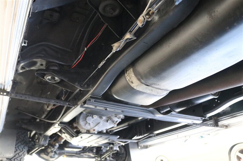 1998 Dodge Ram 2500 Laramie SLT 1-OWNER* SHORT BED* ALL SERVICE RECORDS SINCE NEW W/ ORIGINAL WINDOW STICKER* NEW 33 " BFG KO3 10-PLYS* NEVER HAD 5TH WHEEL OR GOOSE NECK* COOLANT & AC SERVICE* NEW STEERING BOX - Photo 28 - Portland, OR 97230