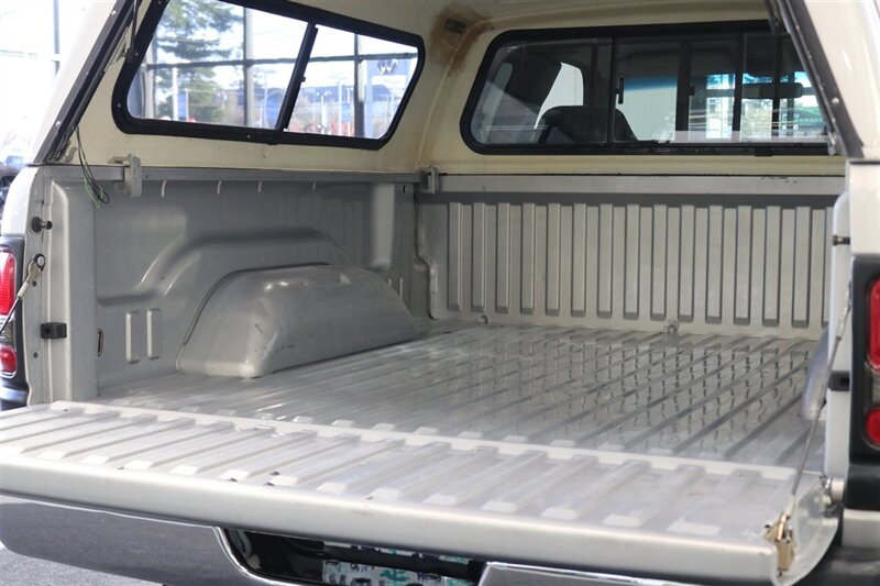 1998 Dodge Ram 2500 Laramie SLT 1-OWNER* SHORT BED* ALL SERVICE RECORDS SINCE NEW W/ ORIGINAL WINDOW STICKER* NEW 33 " BFG KO3 10-PLYS* NEVER HAD 5TH WHEEL OR GOOSE NECK* COOLANT & AC SERVICE* NEW STEERING BOX - Photo 37 - Portland, OR 97230