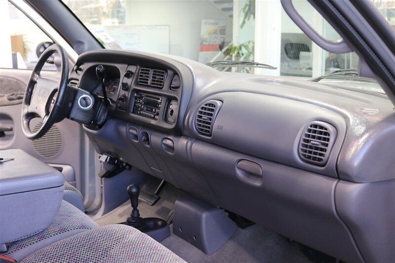 1998 Dodge Ram 2500 Laramie SLT 1-OWNER* SHORT BED* ALL SERVICE RECORDS SINCE NEW W/ ORIGINAL WINDOW STICKER* NEW 33 " BFG KO3 10-PLYS* NEVER HAD 5TH WHEEL OR GOOSE NECK* COOLANT & AC SERVICE* NEW STEERING BOX - Photo 80 - Portland, OR 97230