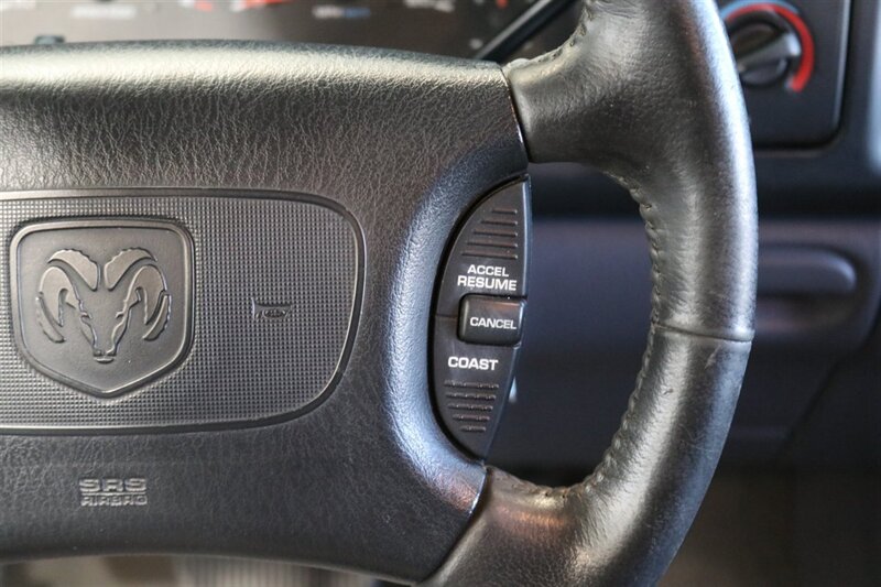 1998 Dodge Ram 2500 Laramie SLT 1-OWNER* SHORT BED* ALL SERVICE RECORDS SINCE NEW W/ ORIGINAL WINDOW STICKER* NEW 33 " BFG KO3 10-PLYS* NEVER HAD 5TH WHEEL OR GOOSE NECK* COOLANT & AC SERVICE* NEW STEERING BOX - Photo 79 - Portland, OR 97230