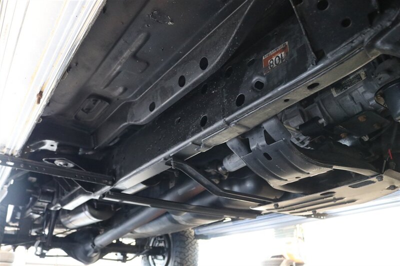 1998 Dodge Ram 2500 Laramie SLT 1-OWNER* SHORT BED* ALL SERVICE RECORDS SINCE NEW W/ ORIGINAL WINDOW STICKER* NEW 33 " BFG KO3 10-PLYS* NEVER HAD 5TH WHEEL OR GOOSE NECK* COOLANT & AC SERVICE* NEW STEERING BOX - Photo 26 - Portland, OR 97230