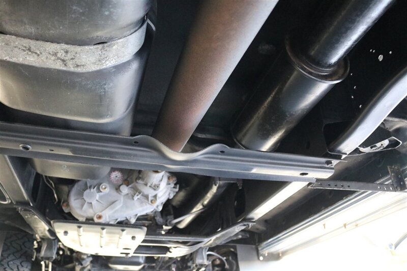 1998 Dodge Ram 2500 Laramie SLT 1-OWNER* SHORT BED* ALL SERVICE RECORDS SINCE NEW W/ ORIGINAL WINDOW STICKER* NEW 33 " BFG KO3 10-PLYS* NEVER HAD 5TH WHEEL OR GOOSE NECK* COOLANT & AC SERVICE* NEW STEERING BOX - Photo 23 - Portland, OR 97230