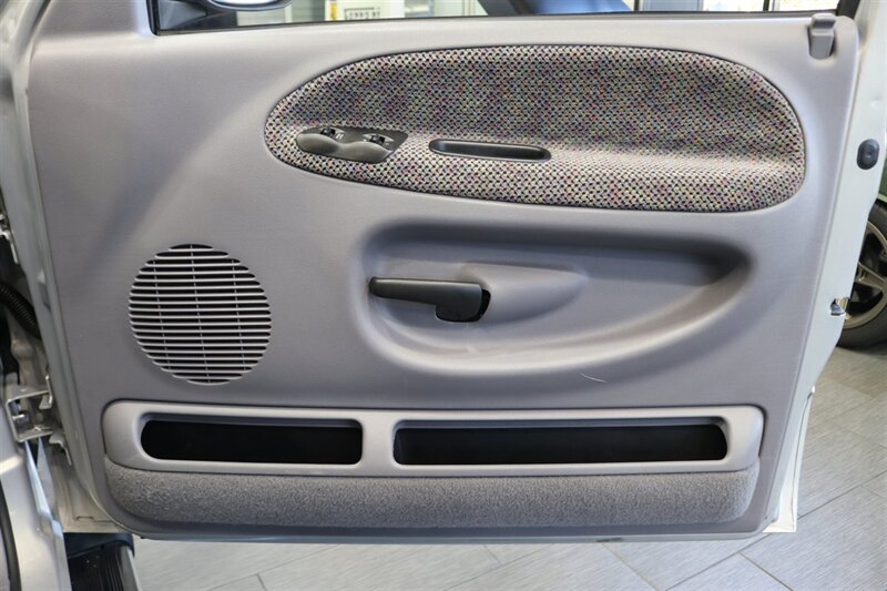 1998 Dodge Ram 2500 Laramie SLT 1-OWNER* SHORT BED* ALL SERVICE RECORDS SINCE NEW W/ ORIGINAL WINDOW STICKER* NEW 33 " BFG KO3 10-PLYS* NEVER HAD 5TH WHEEL OR GOOSE NECK* COOLANT & AC SERVICE* NEW STEERING BOX - Photo 61 - Portland, OR 97230