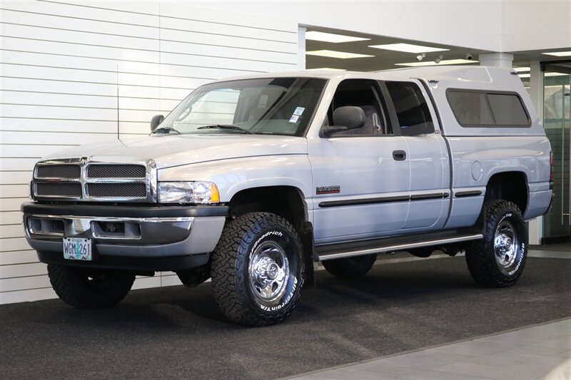 1998 Dodge Ram 2500 Laramie SLT  1-OWNER* SHORT BED* ALL SERVICE RECORDS SINCE NEW W/ ORIGINAL WINDOW STICKER* NEW 33