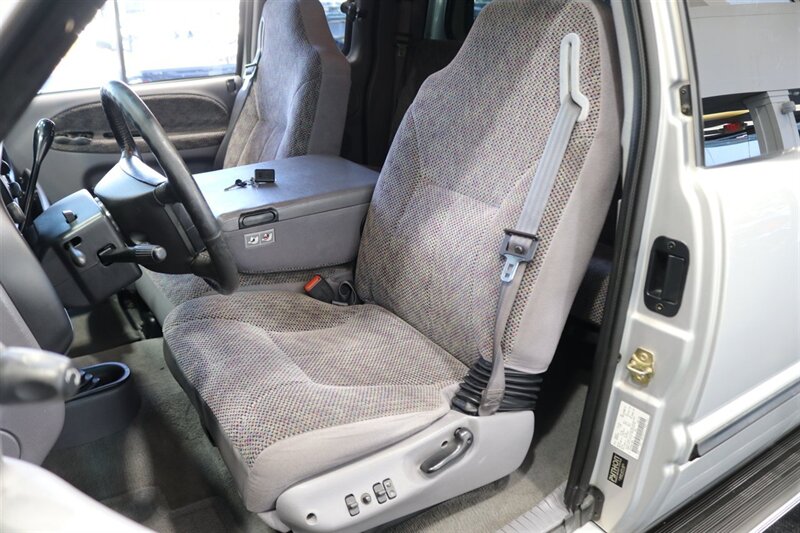 1998 Dodge Ram 2500 Laramie SLT 1-OWNER* SHORT BED* ALL SERVICE RECORDS SINCE NEW W/ ORIGINAL WINDOW STICKER* NEW 33 " BFG KO3 10-PLYS* NEVER HAD 5TH WHEEL OR GOOSE NECK* COOLANT & AC SERVICE* NEW STEERING BOX - Photo 16 - Portland, OR 97230