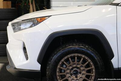 2020 Toyota RAV4 LE  CLEAN TITLE* 0-ACCIDENTS* ALWAYS SERVICED A2TOYOTA DEALER W/RECORDS SINCE NEW* UPGRADED WHEELS & TIRES* NON-SMOKER - Photo 52 - Portland, OR 97230