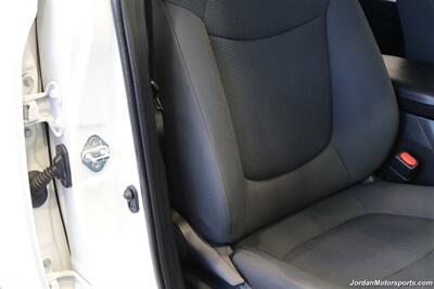 2020 Toyota RAV4 LE  CLEAN TITLE* 0-ACCIDENTS* ALWAYS SERVICED A2TOYOTA DEALER W/RECORDS SINCE NEW* UPGRADED WHEELS & TIRES* NON-SMOKER - Photo 41 - Portland, OR 97230