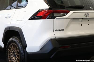 2020 Toyota RAV4 LE  CLEAN TITLE* 0-ACCIDENTS* ALWAYS SERVICED A2TOYOTA DEALER W/RECORDS SINCE NEW* UPGRADED WHEELS & TIRES* NON-SMOKER - Photo 15 - Portland, OR 97230