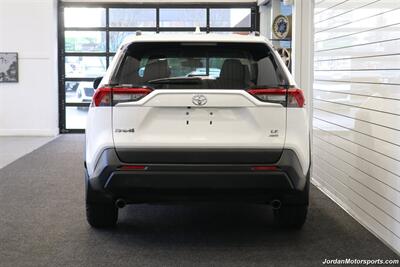 2020 Toyota RAV4 LE  CLEAN TITLE* 0-ACCIDENTS* ALWAYS SERVICED A2TOYOTA DEALER W/RECORDS SINCE NEW* UPGRADED WHEELS & TIRES* NON-SMOKER - Photo 63 - Portland, OR 97230