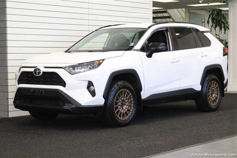 2020 Toyota RAV4 LE  CLEAN TITLE* 0-ACCIDENTS* ALWAYS SERVICED A2TOYOTA DEALER W/RECORDS SINCE NEW* UPGRADED WHEELS & TIRES* NON-SMOKER - Photo 3 - Portland, OR 97230