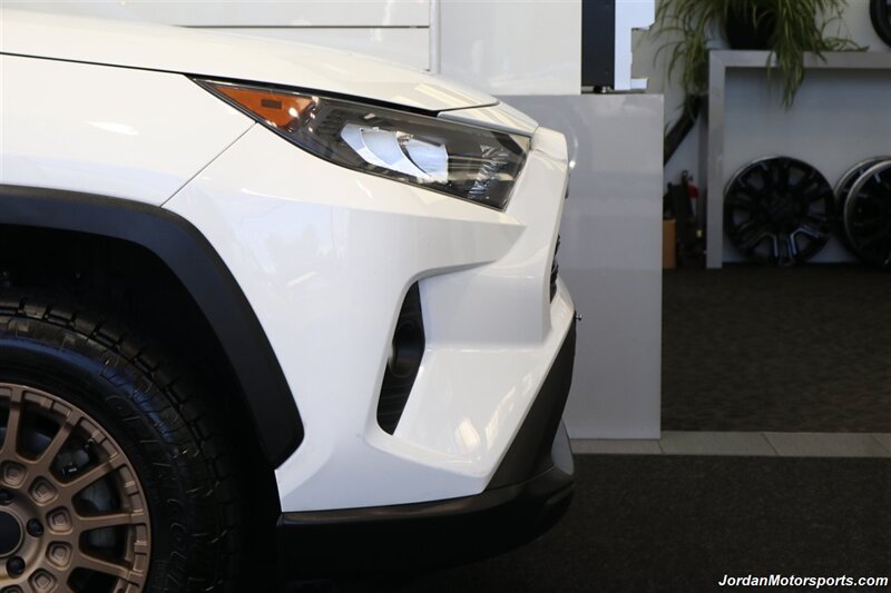 2020 Toyota RAV4 LE  CLEAN TITLE* 0-ACCIDENTS* ALWAYS SERVICED A2TOYOTA DEALER W/RECORDS SINCE NEW* UPGRADED WHEELS & TIRES* NON-SMOKER - Photo 62 - Portland, OR 97230