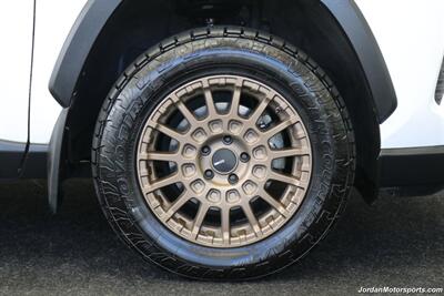 2020 Toyota RAV4 LE  CLEAN TITLE* 0-ACCIDENTS* ALWAYS SERVICED A2TOYOTA DEALER W/RECORDS SINCE NEW* UPGRADED WHEELS & TIRES* NON-SMOKER - Photo 47 - Portland, OR 97230