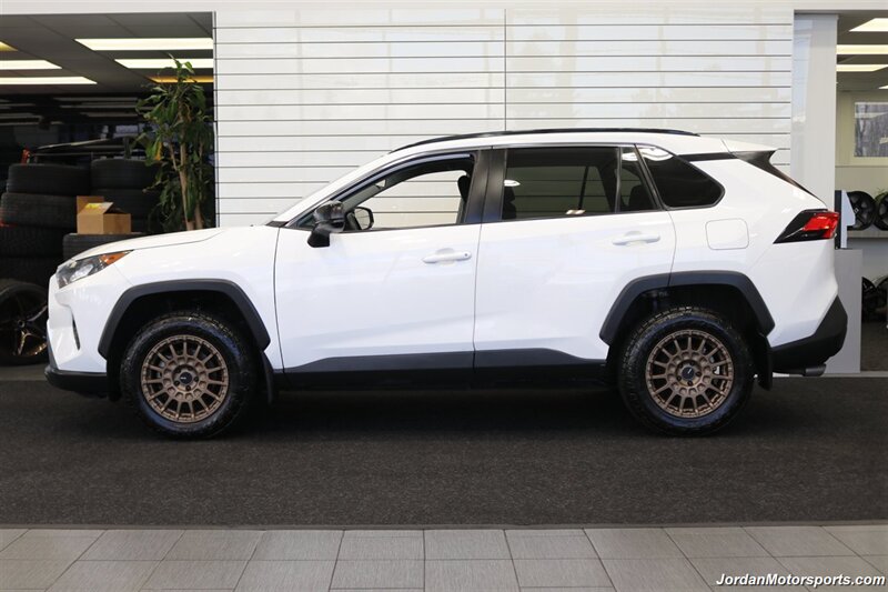 2020 Toyota RAV4 LE  CLEAN TITLE* 0-ACCIDENTS* ALWAYS SERVICED A2TOYOTA DEALER W/RECORDS SINCE NEW* UPGRADED WHEELS & TIRES* NON-SMOKER - Photo 4 - Portland, OR 97230