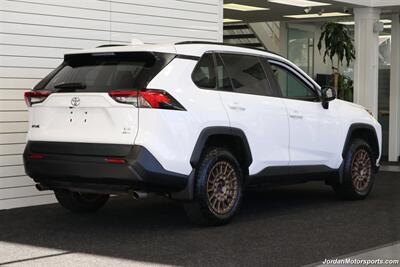 2020 Toyota RAV4 LE  CLEAN TITLE* 0-ACCIDENTS* ALWAYS SERVICED A2TOYOTA DEALER W/RECORDS SINCE NEW* UPGRADED WHEELS & TIRES* NON-SMOKER - Photo 7 - Portland, OR 97230
