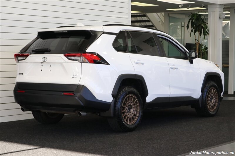 2020 Toyota RAV4 LE  CLEAN TITLE* 0-ACCIDENTS* ALWAYS SERVICED A2TOYOTA DEALER W/RECORDS SINCE NEW* UPGRADED WHEELS & TIRES* NON-SMOKER - Photo 7 - Portland, OR 97230