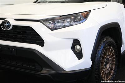 2020 Toyota RAV4 LE  CLEAN TITLE* 0-ACCIDENTS* ALWAYS SERVICED A2TOYOTA DEALER W/RECORDS SINCE NEW* UPGRADED WHEELS & TIRES* NON-SMOKER - Photo 12 - Portland, OR 97230
