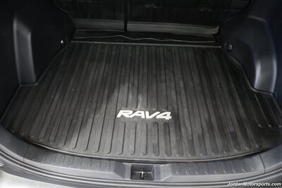 2020 Toyota RAV4 LE  CLEAN TITLE* 0-ACCIDENTS* ALWAYS SERVICED A2TOYOTA DEALER W/RECORDS SINCE NEW* UPGRADED WHEELS & TIRES* NON-SMOKER - Photo 49 - Portland, OR 97230