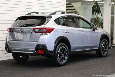 2023 Subaru Crosstrek Premium  CLEAN TITLE* 1-OWNER* 6-SPEED MANUAL* ALL 4 BRAND NEW TIRES* ALL ORIGINAL BOOKS & MANUALS & KEYS* NON-SMOKER PREVIOUS OWNER* ROOF RACK* BACK UP CAMERA - Photo 7 - Portland, OR 97230