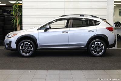 2023 Subaru Crosstrek Premium  CLEAN TITLE* 1-OWNER* 6-SPEED MANUAL* ALL 4 BRAND NEW TIRES* ALL ORIGINAL BOOKS & MANUALS & KEYS* NON-SMOKER PREVIOUS OWNER* ROOF RACK* BACK UP CAMERA - Photo 4 - Portland, OR 97230