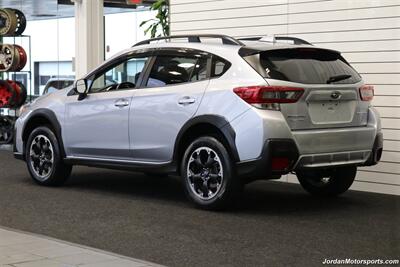 2023 Subaru Crosstrek Premium  CLEAN TITLE* 1-OWNER* 6-SPEED MANUAL* ALL 4 BRAND NEW TIRES* ALL ORIGINAL BOOKS & MANUALS & KEYS* NON-SMOKER PREVIOUS OWNER* ROOF RACK* BACK UP CAMERA - Photo 6 - Portland, OR 97230