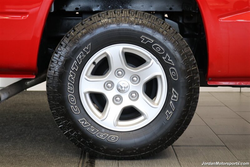 2005 Dodge Dakota SLT  V-8 MAGNUM* 4.7L* 4X4* LEER CANOPY* ALL SERVICE RECORDS SINCE NEW* NEW BRAKES / ROTORS / TIRES / FLUIDS* ALL BOOKS & 2-KEYS* 0-RUST - Photo 27 - Portland, OR 97230