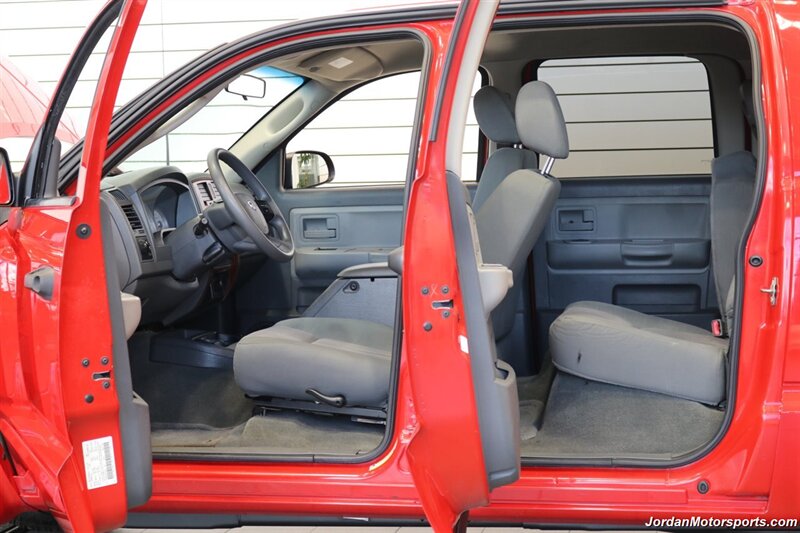 2005 Dodge Dakota SLT  V-8 MAGNUM* 4.7L* 4X4* LEER CANOPY* ALL SERVICE RECORDS SINCE NEW* NEW BRAKES / ROTORS / TIRES / FLUIDS* ALL BOOKS & 2-KEYS* 0-RUST - Photo 31 - Portland, OR 97230