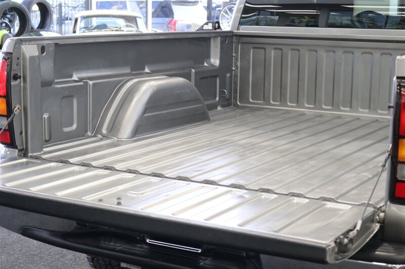 2006 GMC Sierra 2500 SLE 1  LBZ DURAMAX* 100% RUST FREE* FULLY SERVICED W/ ALL NEW FLUIDS & FILTERS* SHORT BED* 4X4* SAME OWNER FOR 20 YRS* ALL BOOKS-KEYS-WINDOW STICKER* NEVER HAD 5TH WHEEL OR GOOSENECK - Photo 55 - Portland, OR 97230