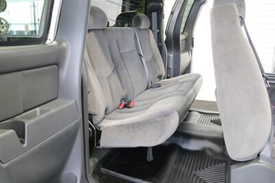 2006 GMC Sierra 2500 SLE 1  LBZ DURAMAX* 100% RUST FREE* FULLY SERVICED W/ ALL NEW FLUIDS & FILTERS* SHORT BED* 4X4* SAME OWNER FOR 20 YRS* ALL BOOKS-KEYS-WINDOW STICKER* NEVER HAD 5TH WHEEL OR GOOSENECK - Photo 18 - Portland, OR 97230