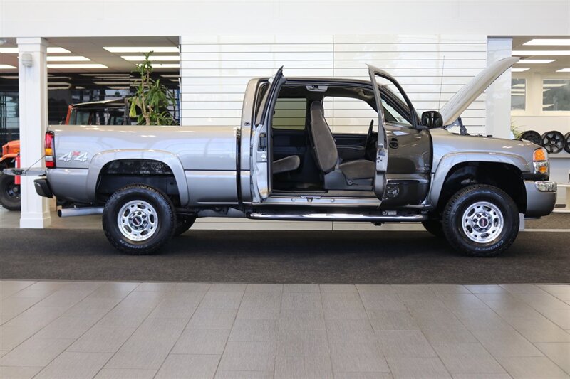 2006 GMC Sierra 2500 SLE 1  LBZ DURAMAX* 100% RUST FREE* FULLY SERVICED W/ ALL NEW FLUIDS & FILTERS* SHORT BED* 4X4* SAME OWNER FOR 20 YRS* ALL BOOKS-KEYS-WINDOW STICKER* NEVER HAD 5TH WHEEL OR GOOSENECK - Photo 11 - Portland, OR 97230