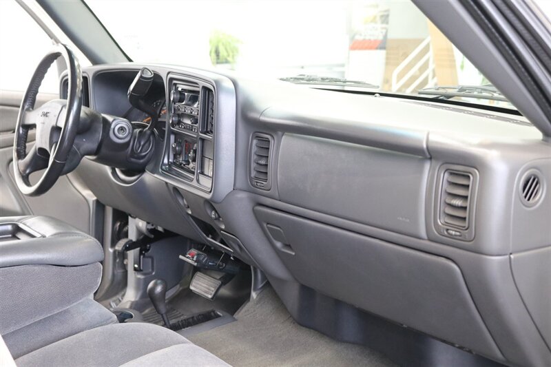 2006 GMC Sierra 2500 SLE 1  LBZ DURAMAX* 100% RUST FREE* FULLY SERVICED W/ ALL NEW FLUIDS & FILTERS* SHORT BED* 4X4* SAME OWNER FOR 20 YRS* ALL BOOKS-KEYS-WINDOW STICKER* NEVER HAD 5TH WHEEL OR GOOSENECK - Photo 88 - Portland, OR 97230