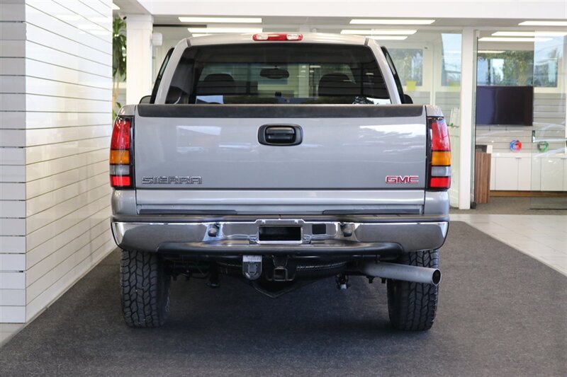 2006 GMC Sierra 2500 SLE 1  LBZ DURAMAX* 100% RUST FREE* FULLY SERVICED W/ ALL NEW FLUIDS & FILTERS* SHORT BED* 4X4* SAME OWNER FOR 20 YRS* ALL BOOKS-KEYS-WINDOW STICKER* NEVER HAD 5TH WHEEL OR GOOSENECK - Photo 9 - Portland, OR 97230