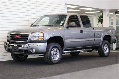 2006 GMC Sierra 2500 SLE 1  LBZ DURAMAX* 100% RUST FREE* FULLY SERVICED W/ ALL NEW FLUIDS & FILTERS* SHORT BED* 4X4* SAME OWNER FOR 20 YRS* ALL BOOKS-KEYS-WINDOW STICKER* NEVER HAD 5TH WHEEL OR GOOSENECK - Photo 1 - Portland, OR 97230