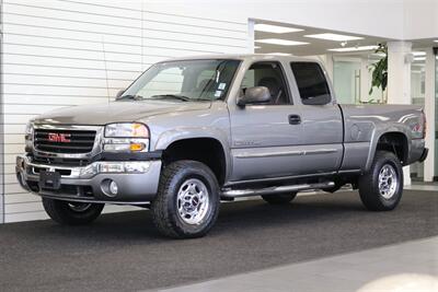 2006 GMC Sierra 2500 SLE 1  LBZ DURAMAX* 100% RUST FREE* FULLY SERVICED W/ ALL NEW FLUIDS & FILTERS* SHORT BED* 4X4* SAME OWNER FOR 20 YRS* ALL BOOKS-KEYS-WINDOW STICKER* NEVER HAD 5TH WHEEL OR GOOSENECK - Photo 3 - Portland, OR 97230