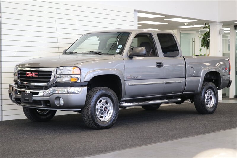 2006 GMC Sierra 2500 SLE 1  LBZ DURAMAX* 100% RUST FREE* FULLY SERVICED W/ ALL NEW FLUIDS & FILTERS* SHORT BED* 4X4* SAME OWNER FOR 20 YRS* ALL BOOKS-KEYS-WINDOW STICKER* NEVER HAD 5TH WHEEL OR GOOSENECK - Photo 3 - Portland, OR 97230