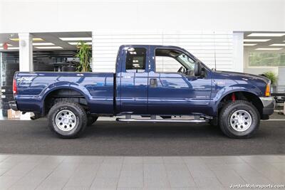 2001 Ford F-250 Super Duty XLT 4dr SuperCab XLT  1-OWNER* 6-SPEED MANUAL* NEVER HAD 5TH WHEEL OR GOOSENECK* ALL ORIGINAL 100% * REAR AIR BAGS WITH ONBOARD AIR* ALL SERVICE RECORDS SINCE NEW* ALL BOOKS & KEYS* SPRAY IN BED LINER - Photo 5 - Portland, OR 97230