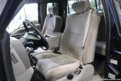 2001 Ford F-250 Super Duty XLT 4dr SuperCab XLT  1-OWNER* 6-SPEED MANUAL* NEVER HAD 5TH WHEEL OR GOOSENECK* ALL ORIGINAL 100% * REAR AIR BAGS WITH ONBOARD AIR* ALL SERVICE RECORDS SINCE NEW* ALL BOOKS & KEYS* SPRAY IN BED LINER - Photo 16 - Portland, OR 97230