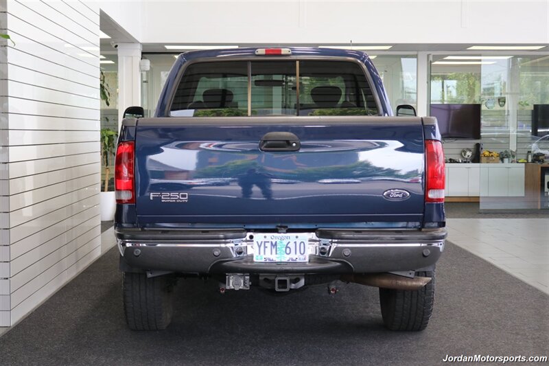2001 Ford F-250 Super Duty XLT 4dr SuperCab XLT  1-OWNER* 6-SPEED MANUAL* NEVER HAD 5TH WHEEL OR GOOSENECK* ALL ORIGINAL 100% * REAR AIR BAGS WITH ONBOARD AIR* ALL SERVICE RECORDS SINCE NEW* ALL BOOKS & KEYS* SPRAY IN BED LINER - Photo 9 - Portland, OR 97230