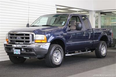 2001 Ford F-250 Super Duty XLT 4dr SuperCab XLT  1-OWNER* 6-SPEED MANUAL* NEVER HAD 5TH WHEEL OR GOOSENECK* ALL ORIGINAL 100% * REAR AIR BAGS WITH ONBOARD AIR* ALL SERVICE RECORDS SINCE NEW* ALL BOOKS & KEYS* SPRAY IN BED LINER - Photo 3 - Portland, OR 97230
