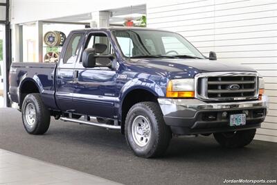 2001 Ford F-250 Super Duty XLT 4dr SuperCab XLT  1-OWNER* 6-SPEED MANUAL* NEVER HAD 5TH WHEEL OR GOOSENECK* ALL ORIGINAL 100% * REAR AIR BAGS WITH ONBOARD AIR* ALL SERVICE RECORDS SINCE NEW* ALL BOOKS & KEYS* SPRAY IN BED LINER - Photo 2 - Portland, OR 97230