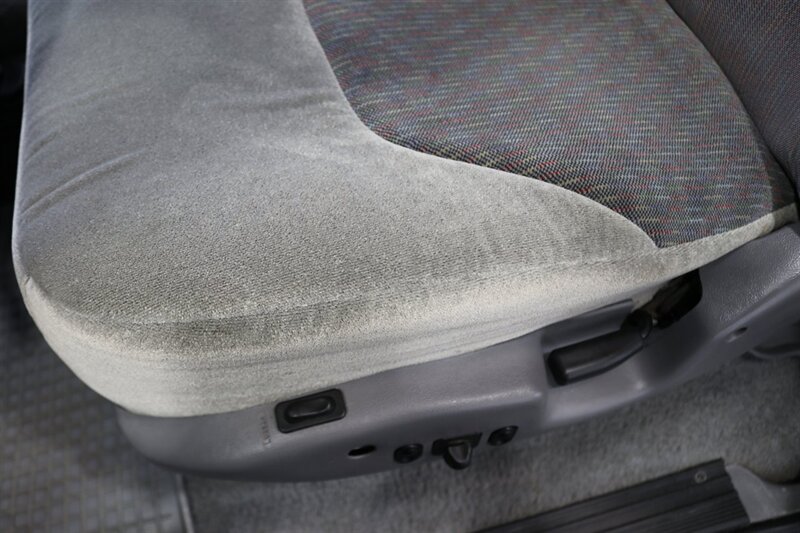 1997 Ford F-250 XLT   - Photo 70 - Portland, OR 97230