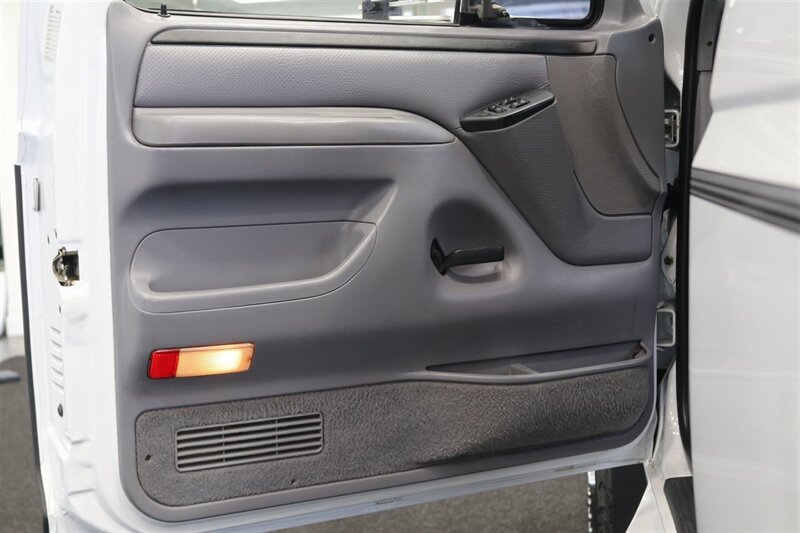 1997 Ford F-250 XLT   - Photo 66 - Portland, OR 97230