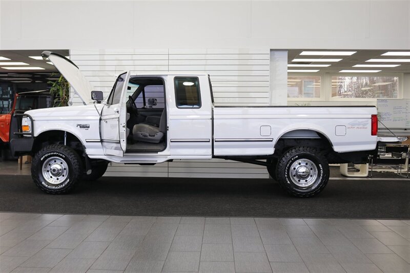 1997 Ford F-250 XLT   - Photo 10 - Portland, OR 97230