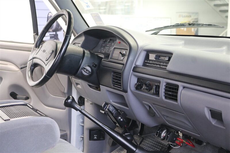 1997 Ford F-250 XLT   - Photo 77 - Portland, OR 97230