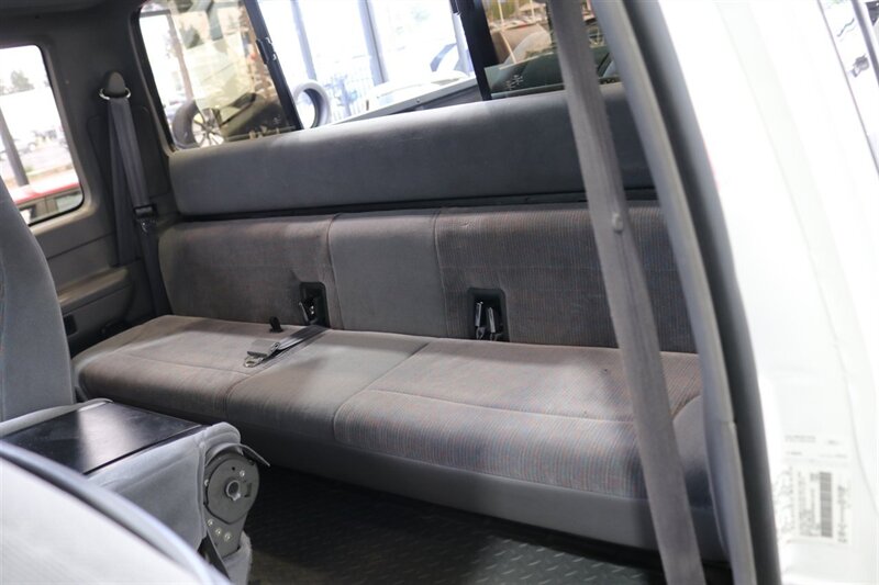 1997 Ford F-250 XLT   - Photo 18 - Portland, OR 97230