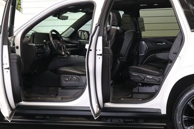 2024 Cadillac Escalade Sport Platinum 1-OWNER* UNDER FACTORY WARRANTY* POWER BOARDS* NIGHT VISION* ONYX PKG* FULLY SERVICED* NEW TIRES* PANO ROOF* ROOF RACK* CROSS BARS* ALL ORIGINAL BOOKS & MANUALS & 2-KEYS - Photo 38 - Portland, OR 97230