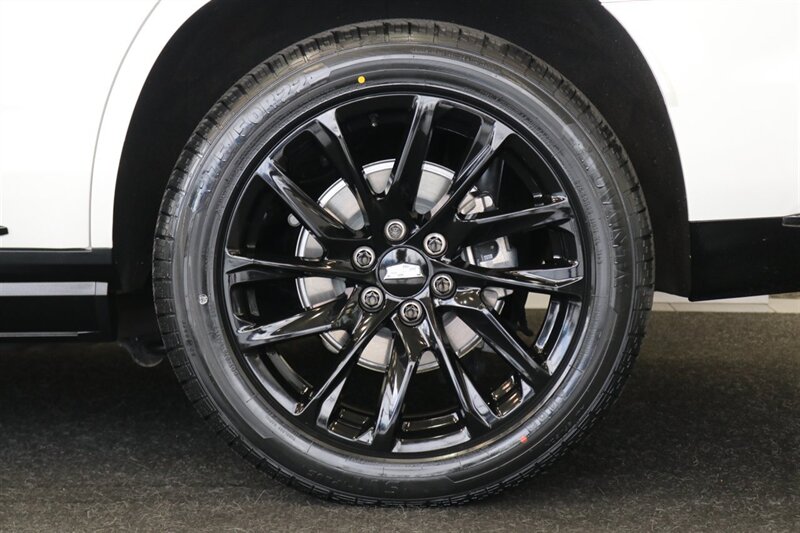 2024 Cadillac Escalade Sport Platinum 1-OWNER* UNDER FACTORY WARRANTY* POWER BOARDS* NIGHT VISION* ONYX PKG* FULLY SERVICED* NEW TIRES* PANO ROOF* ROOF RACK* CROSS BARS* ALL ORIGINAL BOOKS & MANUALS & 2-KEYS - Photo 25 - Portland, OR 97230