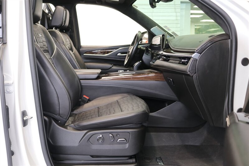 2024 Cadillac Escalade Sport Platinum 1-OWNER* UNDER FACTORY WARRANTY* POWER BOARDS* NIGHT VISION* ONYX PKG* FULLY SERVICED* NEW TIRES* PANO ROOF* ROOF RACK* CROSS BARS* ALL ORIGINAL BOOKS & MANUALS & 2-KEYS - Photo 57 - Portland, OR 97230