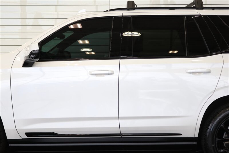 2024 Cadillac Escalade Sport Platinum 1-OWNER* UNDER FACTORY WARRANTY* POWER BOARDS* NIGHT VISION* ONYX PKG* FULLY SERVICED* NEW TIRES* PANO ROOF* ROOF RACK* CROSS BARS* ALL ORIGINAL BOOKS & MANUALS & 2-KEYS - Photo 34 - Portland, OR 97230